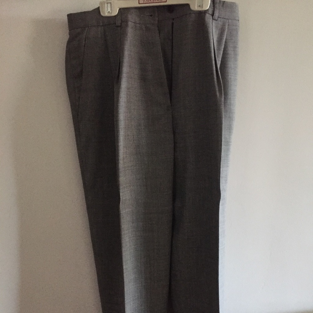 grey pants